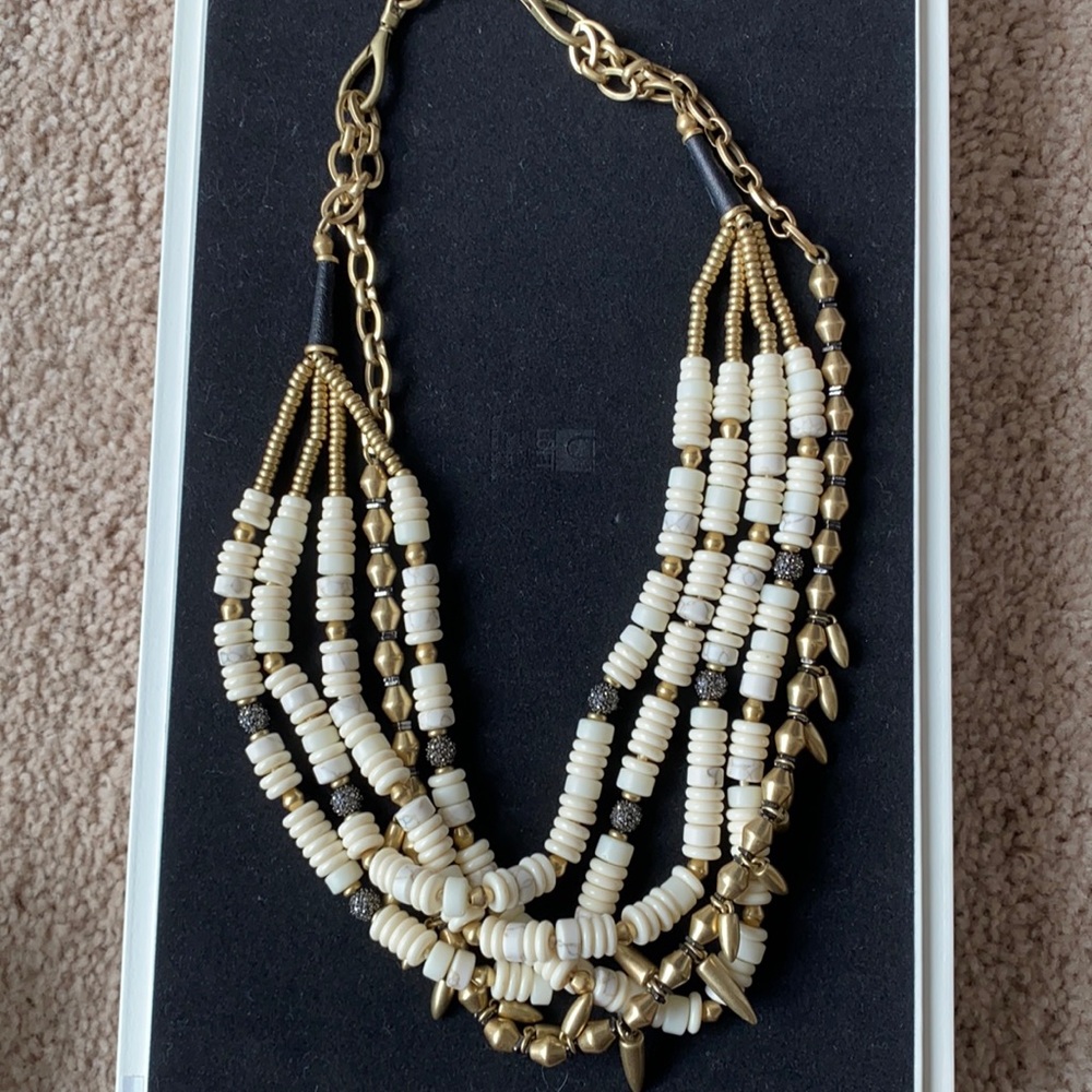 Stella & dot statement necklace